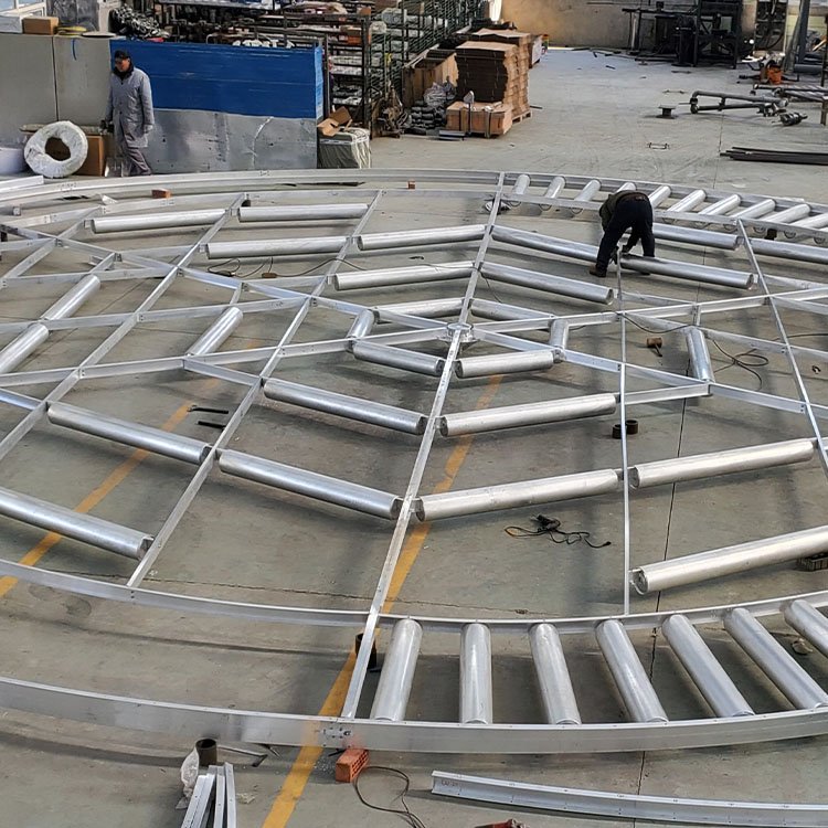 浮盤(pán)結(jié)構(gòu)實(shí)景圖