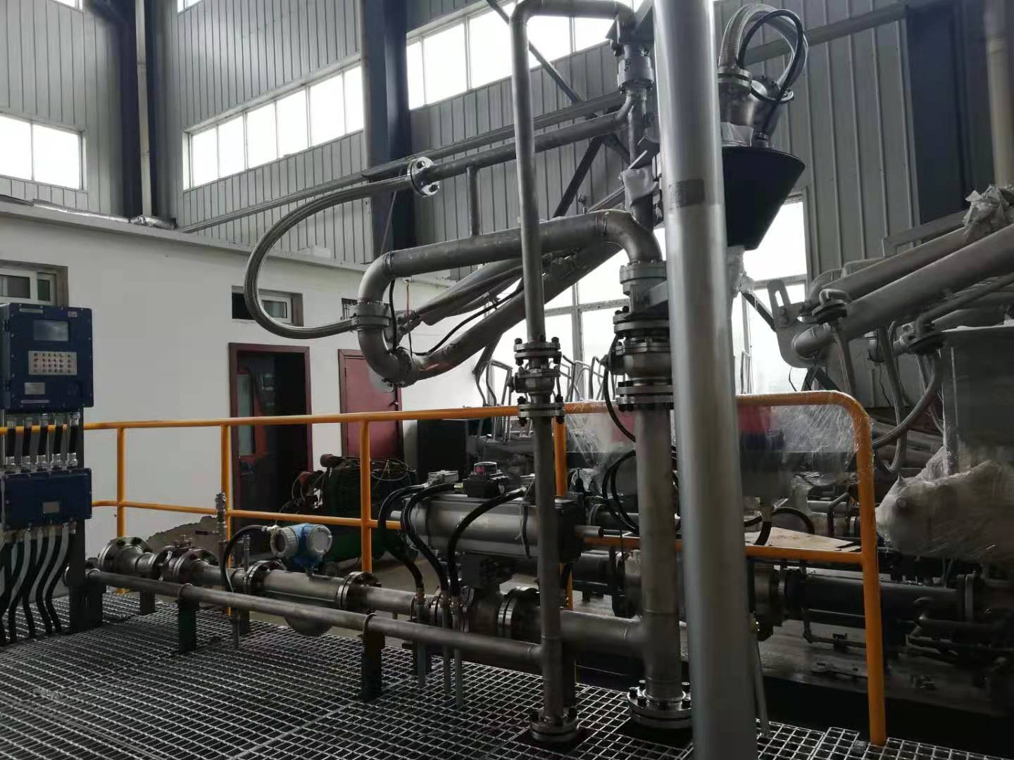 頂部裝車(chē)系統(tǒng)(圖6) 頂部裝車(chē)系統(tǒng)(圖6)